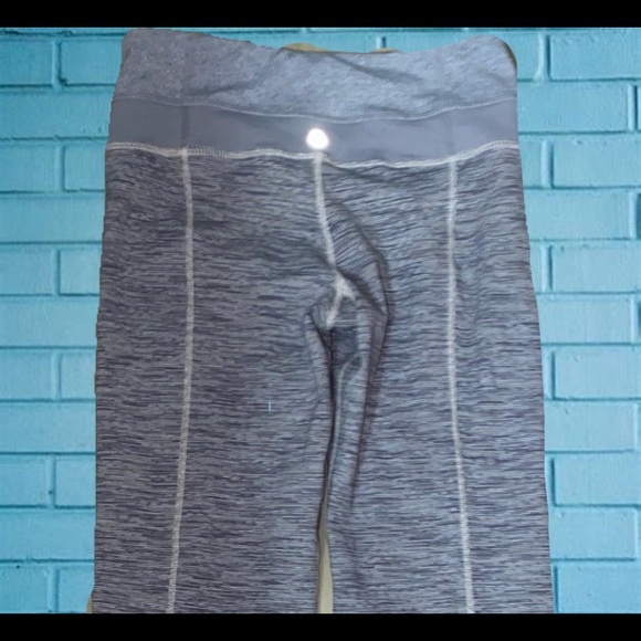Lululemon reversible groove style pants - Picture 3 of 3